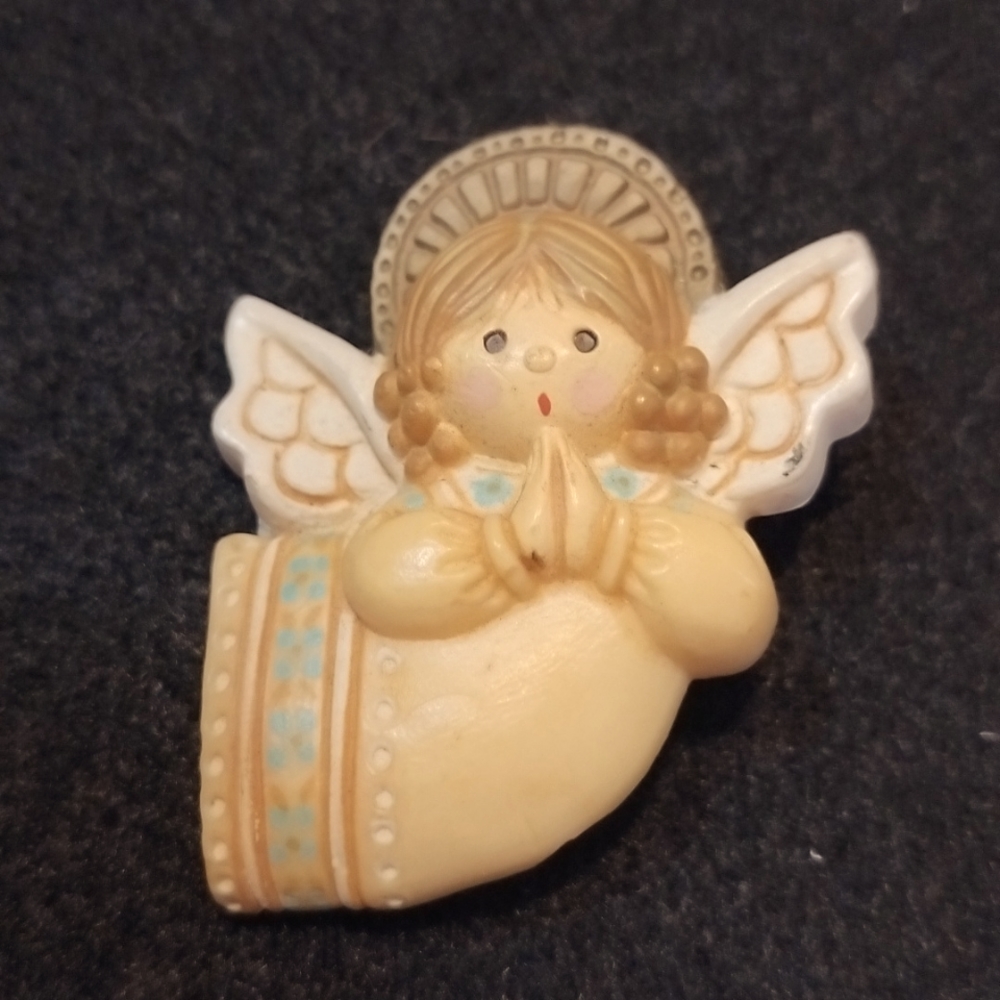Vintage Hallmark Christmas Angel Brooch